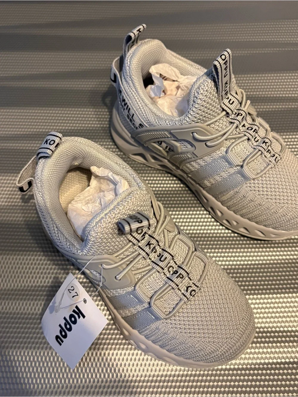 Toddler Boy (or Unisex) Size 9 Lightweight Breathable Sneakers - Light Gray